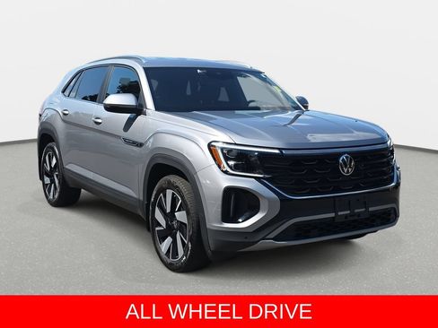 Used 2025 Volkswagen Atlas Cross Sport SE AWD/4WD image 3