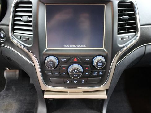 Used 2015 Jeep Grand Cherokee Limited w/ Trailer Tow Group IV AWD/4WD image 19