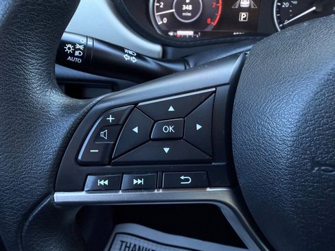 Used 2021 Nissan Versa SV image 12