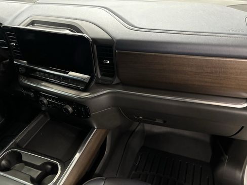 Used 2024 Chevrolet Silverado 2500 High Country w/ High Country Premium Package image 20