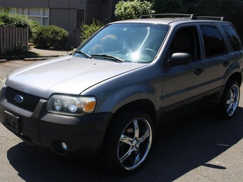 Used 2007 Ford Escape XLT AWD/4WD image 1