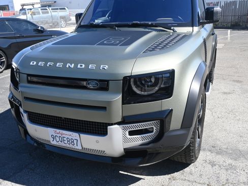 Used 2021 Land Rover Defender 90 First Edition image 3