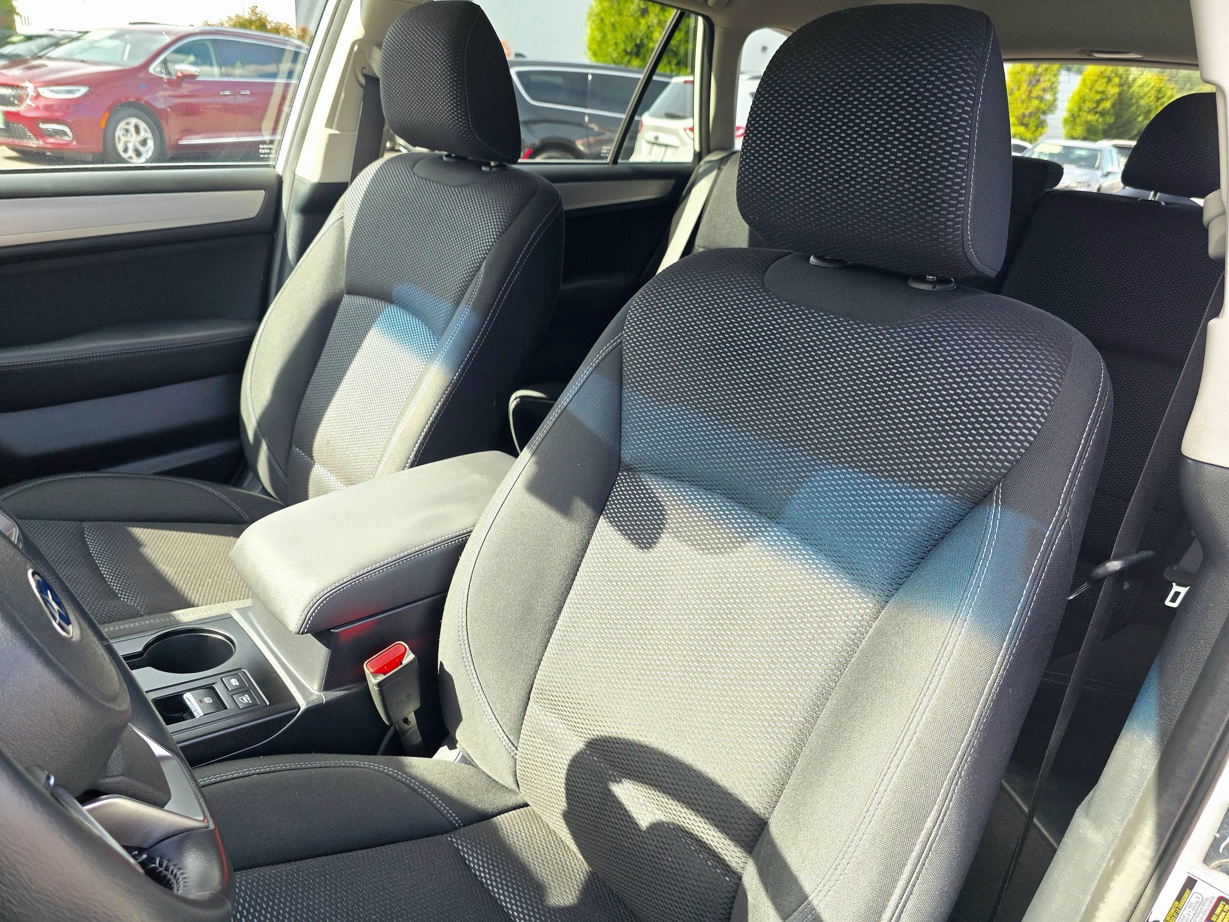 Used 2018 Subaru Outback 2.5i Premium AWD/4WD image 40