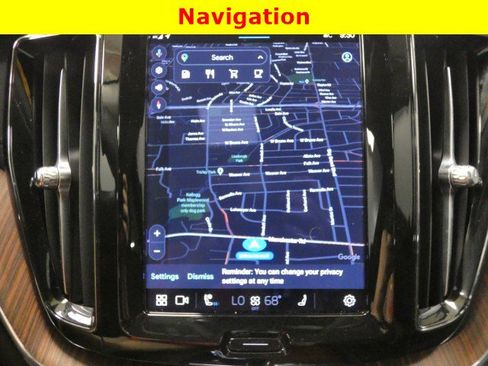 Used 2023 Volvo XC60 B5 Ultimate w/ Climate Package FWD image 19