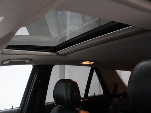 Used 2014 Mercedes-Benz ML 350 4MATIC image 10