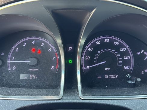 Used 2011 Toyota Avalon Limited image 21