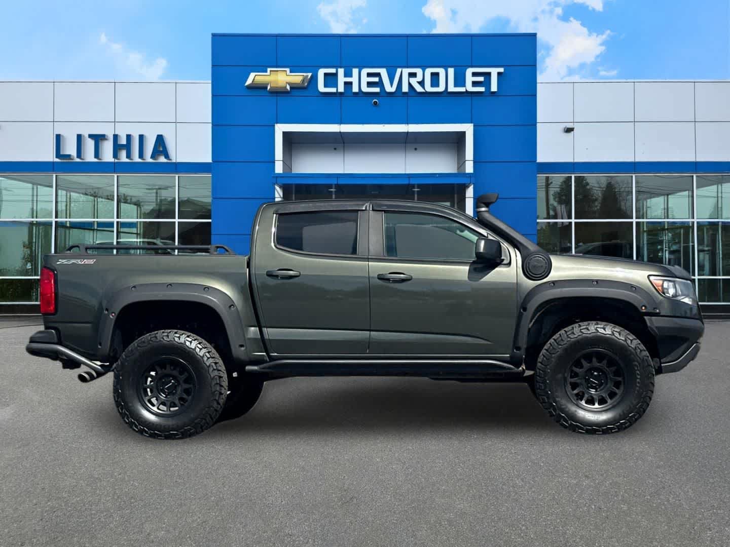 Used 2018 Chevrolet Colorado ZR2 w/ LPO, Premium Interior Package AWD/4WD image 8