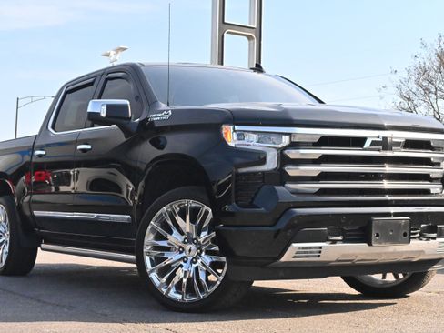 Used 2023 Chevrolet Silverado 1500 High Country image 2