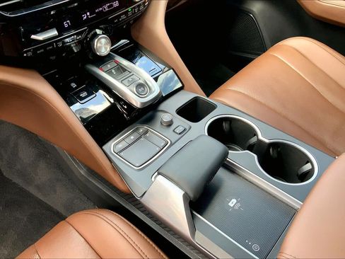 Used 2023 Acura MDX FWD w/ Technology Package image 16