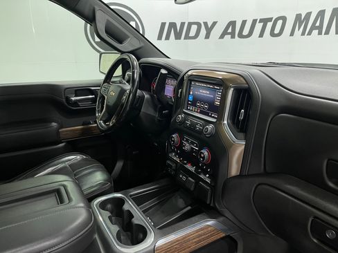 Used 2019 Chevrolet Silverado 1500 High Country image 19