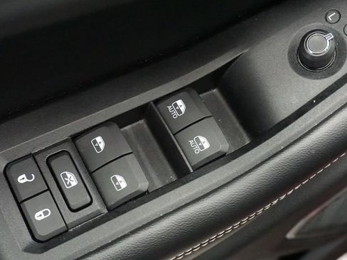 Used 2023 Jeep Grand Cherokee 4WD 4xe image 28