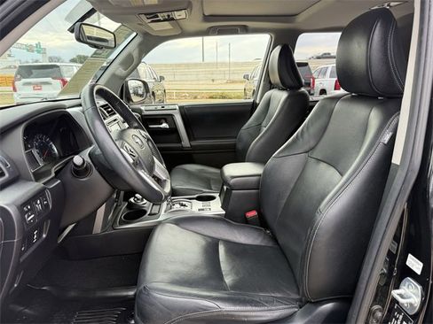 Used 2018 Toyota 4Runner Limited image 28