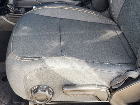 Used 2025 Jeep Wrangler Unlimited Sport image 24