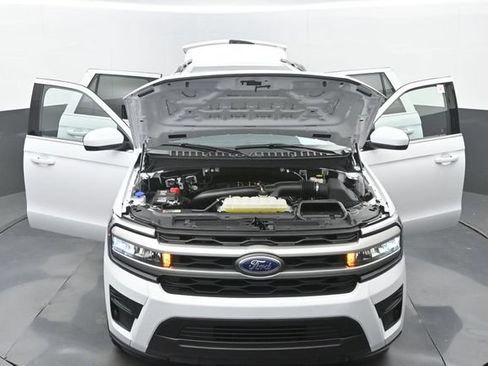 Used 2024 Ford Expedition XLT RWD image 35