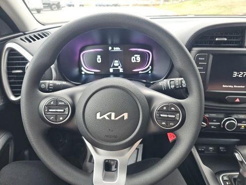 New 2025 Kia Soul LX image 11