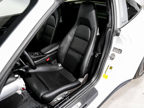 Used 2017 Porsche 911 Targa 4S image 21