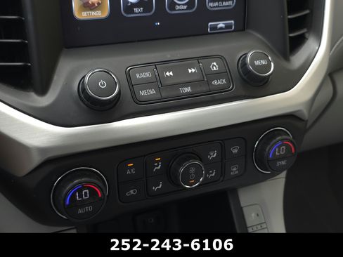 Used 2019 GMC Acadia SLE FWD image 17