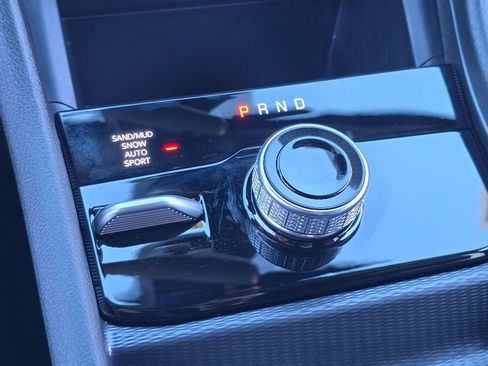 New 2025 Jeep Grand Cherokee L Limited w/ Trailer Tow Package image 12