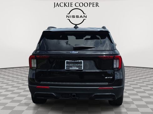 Used 2025 Ford Explorer ST-Line w/ Premium Package AWD/4WD image 6