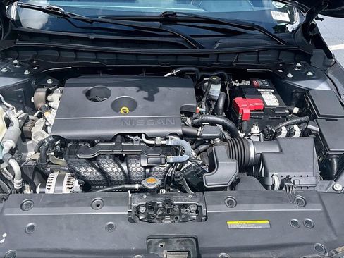 Used 2019 Nissan Altima 2.5 SR FWD image 28