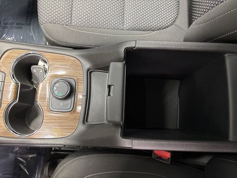 Used 2023 GMC Acadia SLE w/ LPO, Floor Liner Package image 22