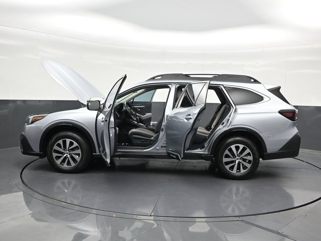 Used 2022 Subaru Outback Premium AWD/4WD image 32