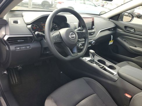 New 2025 Nissan Altima 2.5 S image 9