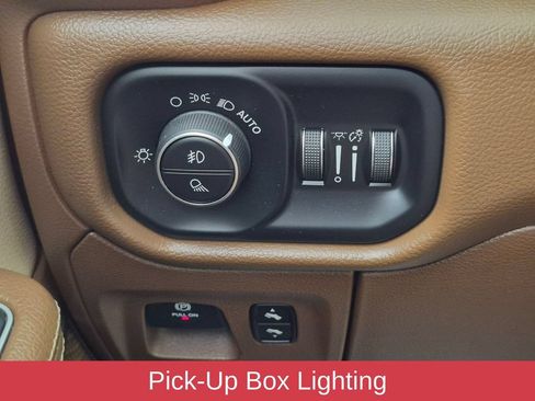 Used 2020 RAM 1500 Laramie AWD/4WD image 15