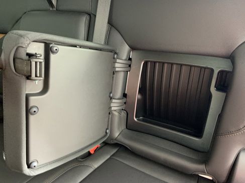 Used 2025 GMC Sierra 1500 AT4 w/ Technology Package image 35