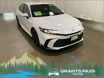 New 2026 Toyota Camry SE w/ Convenience Package