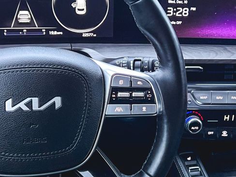 Certified 2025 Kia Telluride SX Prestige X-Line image 20