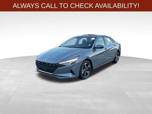 Used 2022 Hyundai Elantra Limited image 3