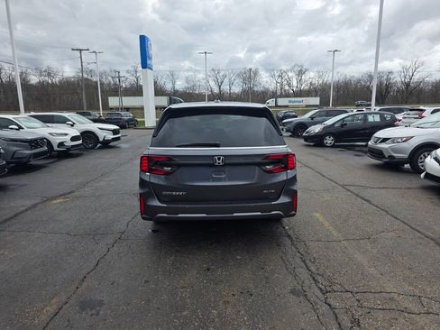 New 2026 Honda Odyssey Elite image 4