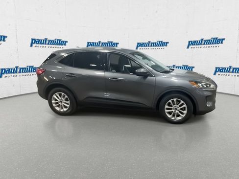 Used 2021 Ford Escape SE FWD image 12