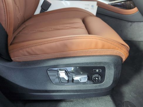 New 2026 BMW X7 xDrive40i w/ Executive Package image 33