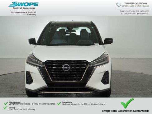 Used 2023 Nissan Kicks SR w/ SR Premium Package FWD image 9