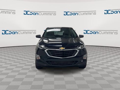 Used 2021 Chevrolet Equinox LS w/ LS Convenience Package FWD image 3