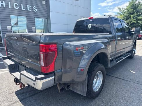 Used 2020 Ford F350 XLT w/ XLT Premium Package AWD/4WD image 5