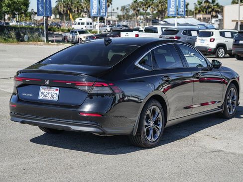 Certified 2023 Honda Accord EX image 9