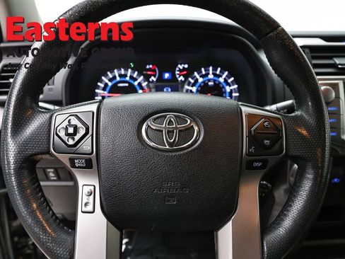 Used 2015 Toyota 4Runner SR5 AWD/4WD image 10