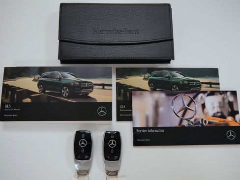 Used 2023 Mercedes-Benz Maybach GLS 600 4MATIC image 20