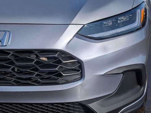 Used 2025 Honda HR-V LX image 10