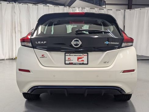 Used 2022 Nissan Leaf SV image 26