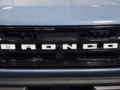 Used 2023 Ford Bronco Outer Banks AWD/4WD image 12