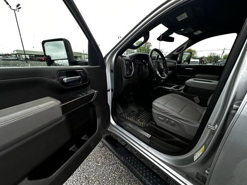 Used 2021 Chevrolet Silverado 2500 LT w/ Convenience Package image 31