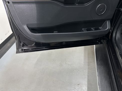 Used 2023 Ford Expedition Max XLT image 40