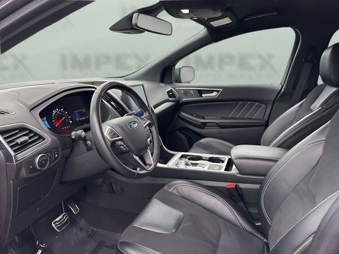 Used 2024 Ford Edge ST image 9