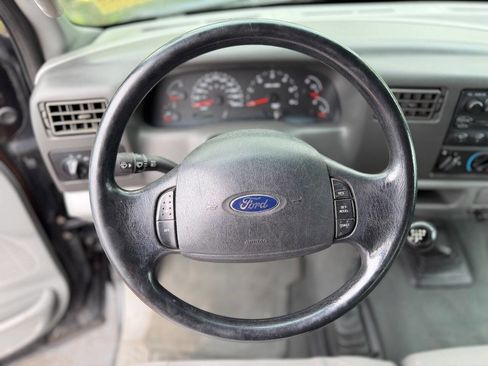 Used 2004 Ford F250 XLT AWD/4WD image 15
