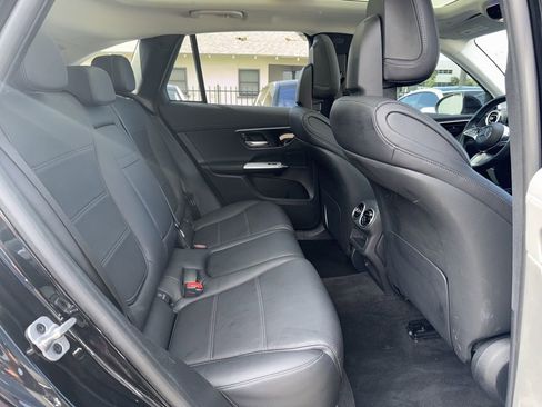 Used 2023 Mercedes-Benz GLC 300 image 13