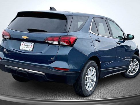 Used 2024 Chevrolet Equinox LT image 2
